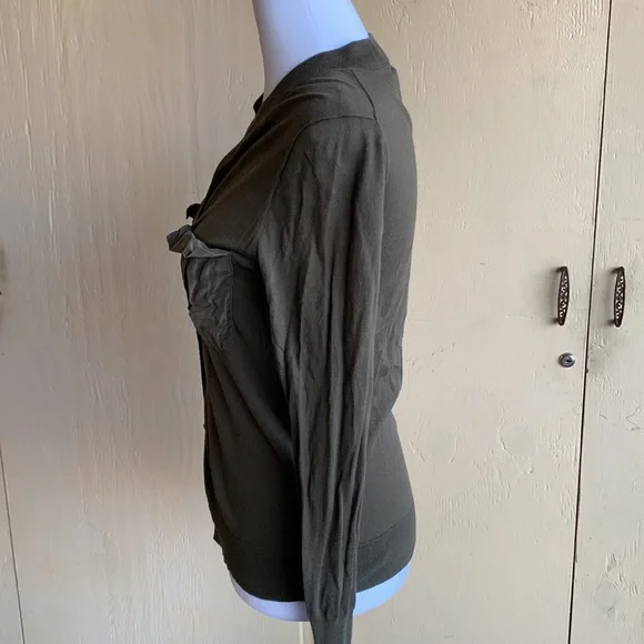 J Crew size S olive green cardigan with silk pockets - Picture 4 of 8
